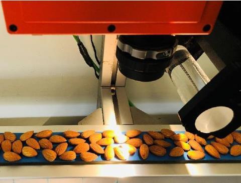 imaging-system-on-conveyer-belt-a