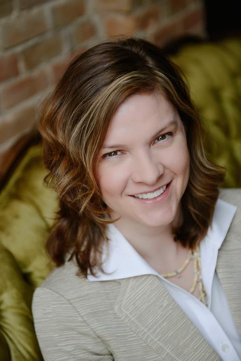 Erika Thiem_Feeding America_Headshot (002)