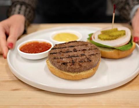 Low-Res_Cell Grown Burger (SciFi Foods)