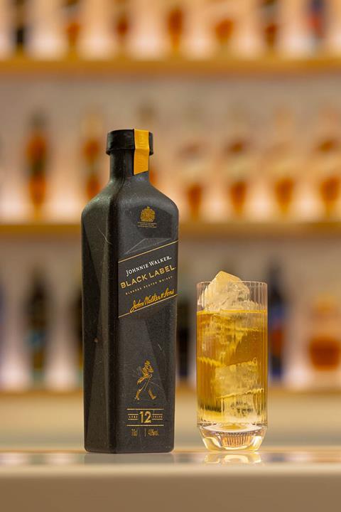 Johnnie Walker first 70cl paper-based bottle trial for bartenders Image 3