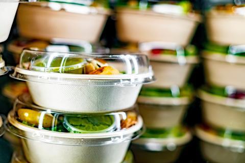 Pre-packaged,Ready,To,Eat,Meals,Displayed,In,A,Commercial,Refrigerator