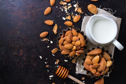 Almond,Milk,With,Ingredients,And,Honey,For,Healthy,Breakfast