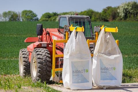 Fertiliser-and-tractor-1536x1025